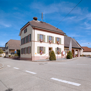 Ortskerne mit Rathaus